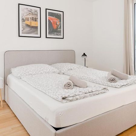 Whats-App Self-Check-In - 1Br Apartment, Near Airport,15 Min To Center Wien Ngoại thất bức ảnh