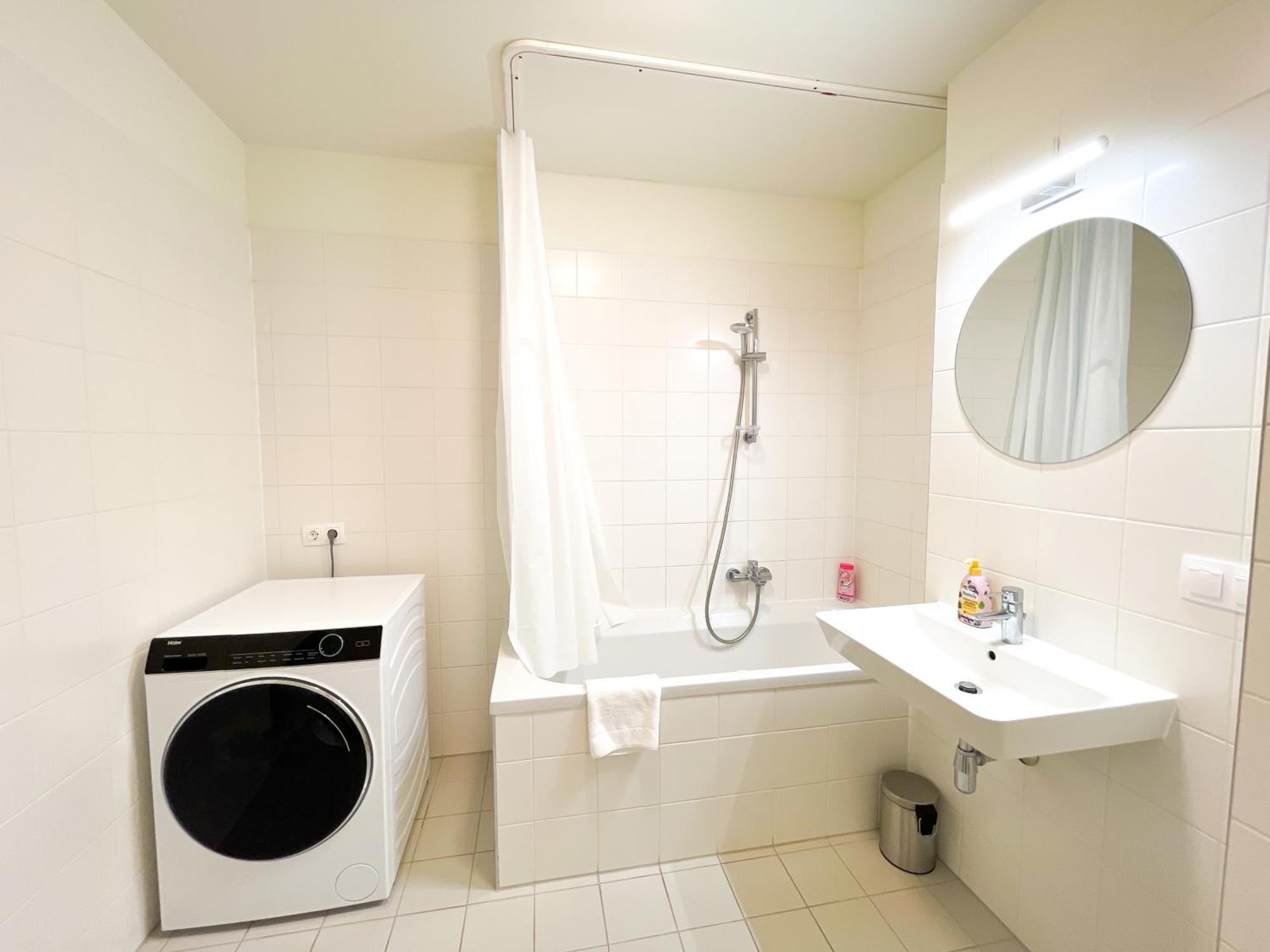 Whats-App Self-Check-In - 1Br Apartment, Near Airport,15 Min To Center Wien Phòng bức ảnh