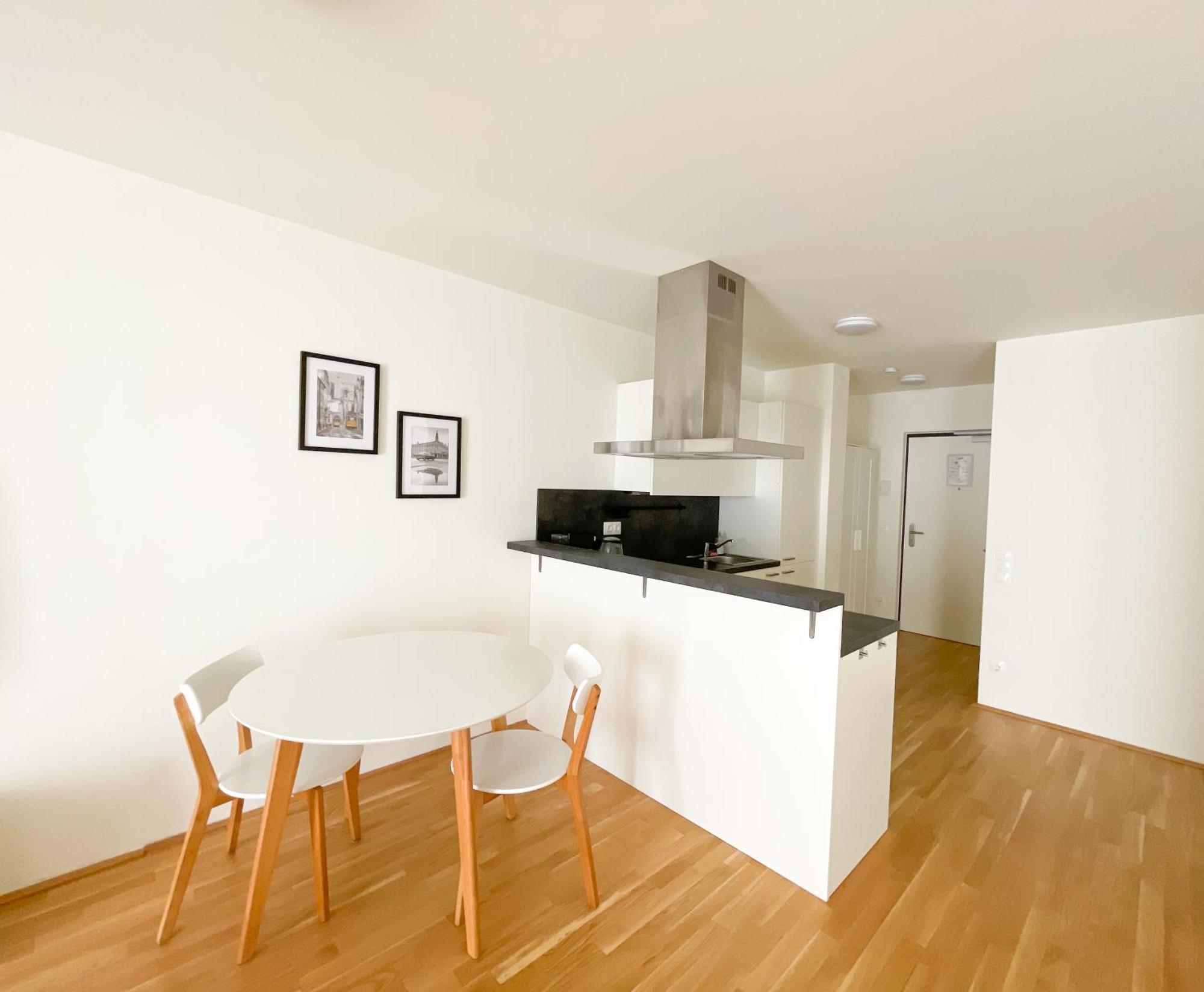 Whats-App Self-Check-In - 1Br Apartment, Near Airport,15 Min To Center Wien Phòng bức ảnh